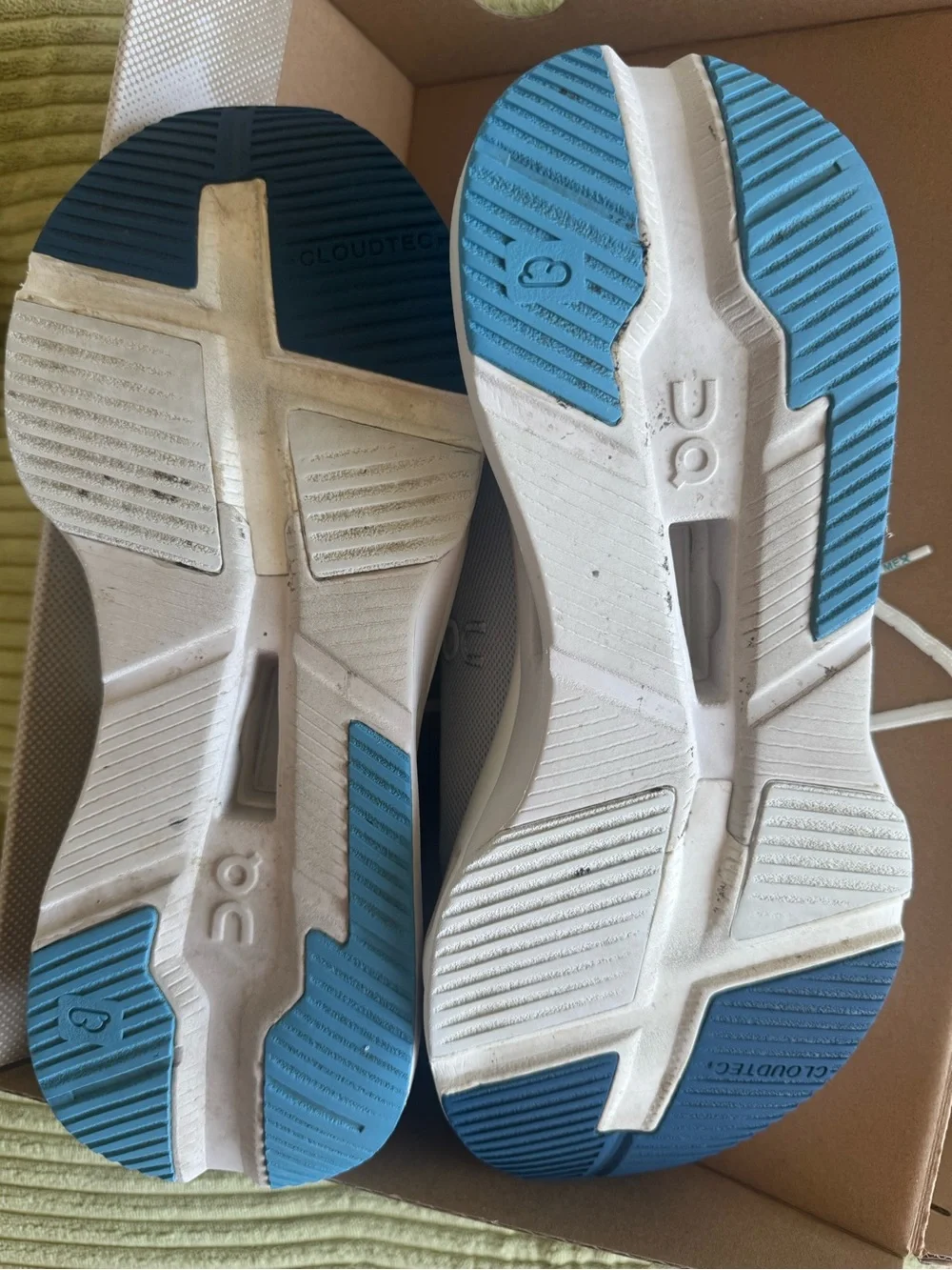 On Running Cloudtec women’s Running Shoes - White & Blue Outsole - Picture 3 of 5